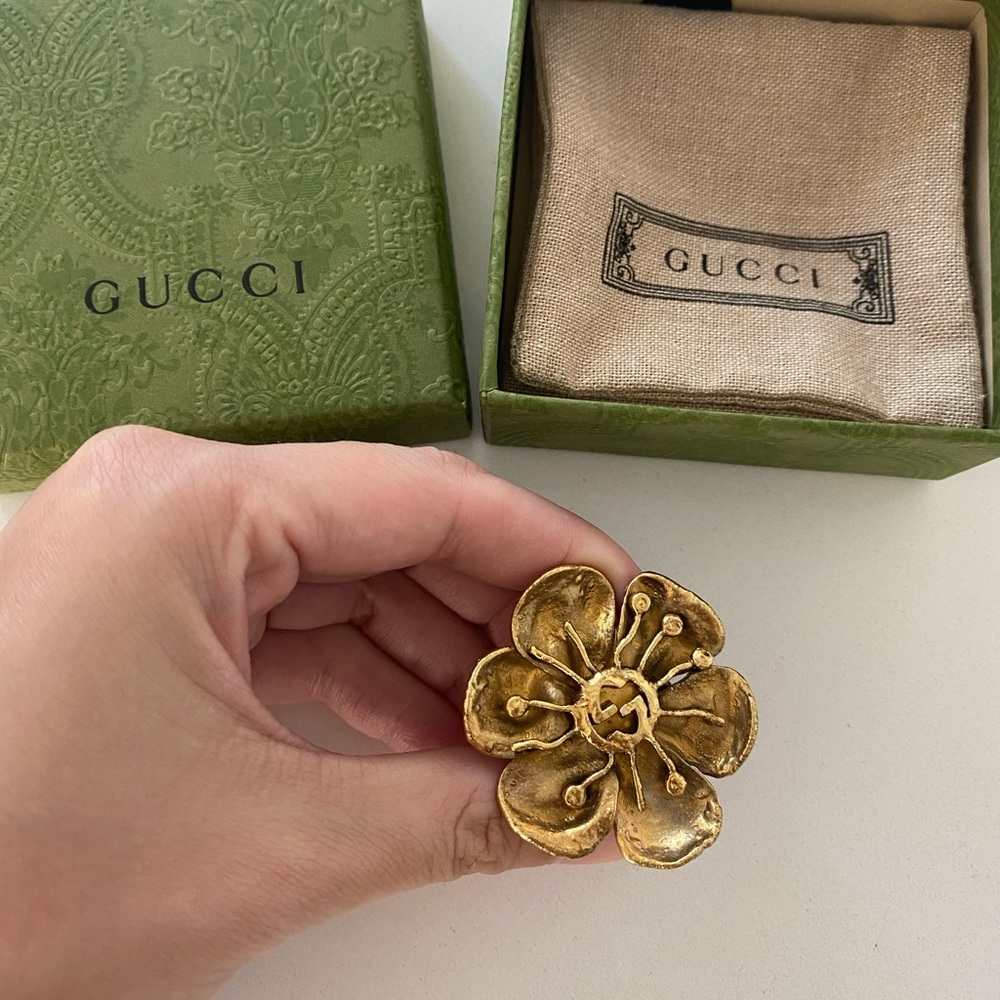 Gucci flower ring